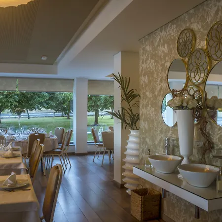 Terrace Serra 4* 科维良