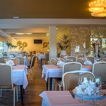 Terrace Serra 4*